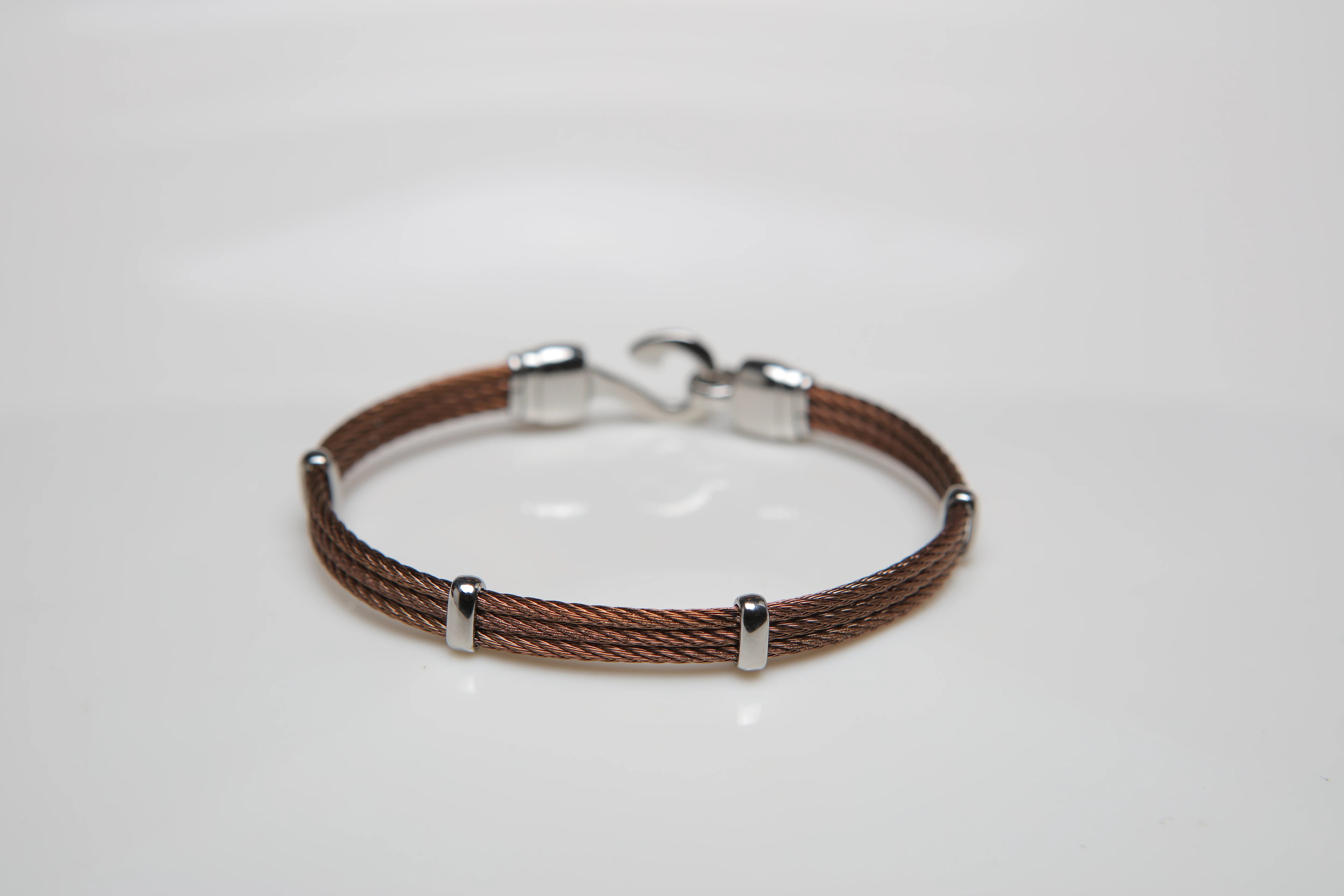 Bracelet and hook in stainless steel in brown PVD and 18Kt gold screws